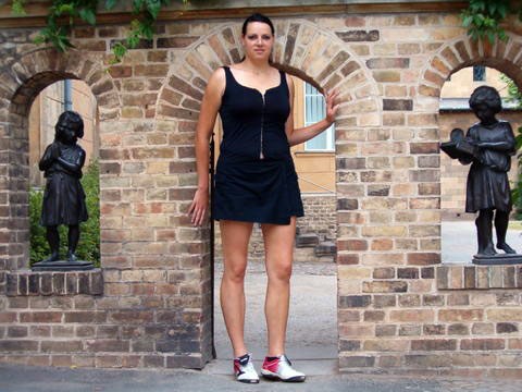 Caroline - tallest woman